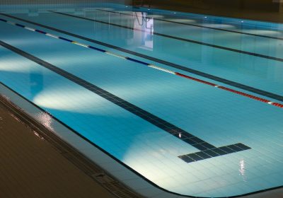 indoor-swimming-pool-735309_1280